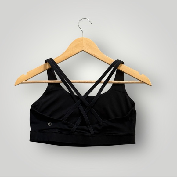 Women’s Lululemon Black Sports Bra with Criss Cross Straps! Size 8! - Picture 5 of 6
